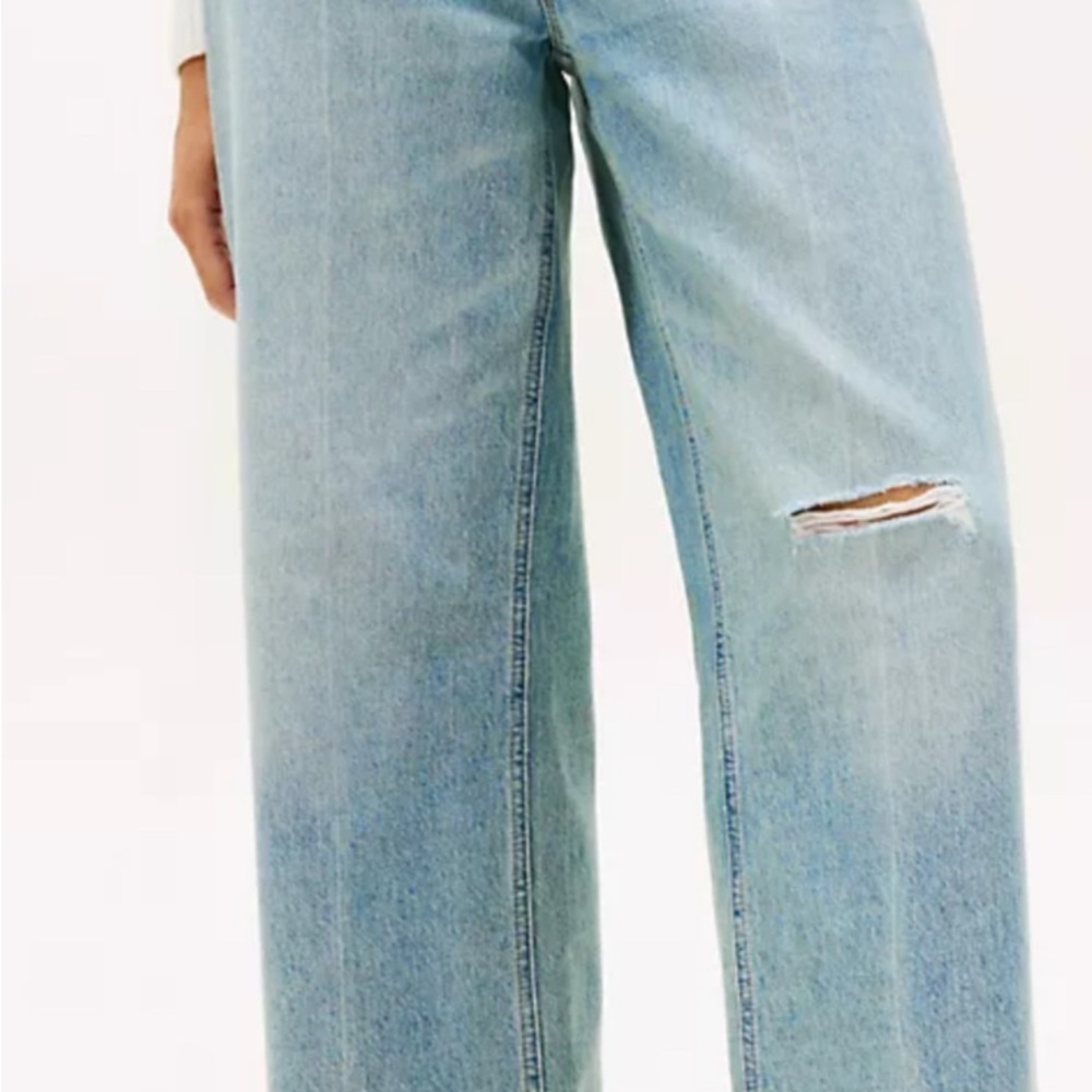 Light Blue Distressed Women Jeans